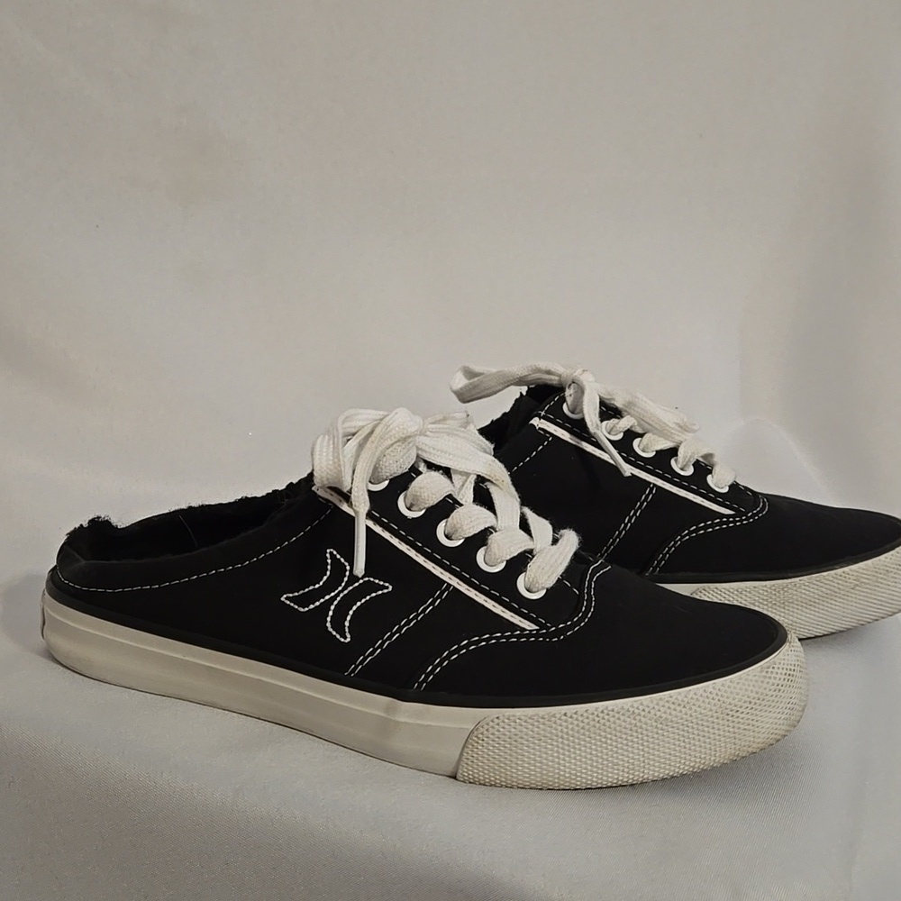 Hurley Shoes, Sz 6M, Kayo Lace Mules, Black n White, Slip-ons, Open-heel